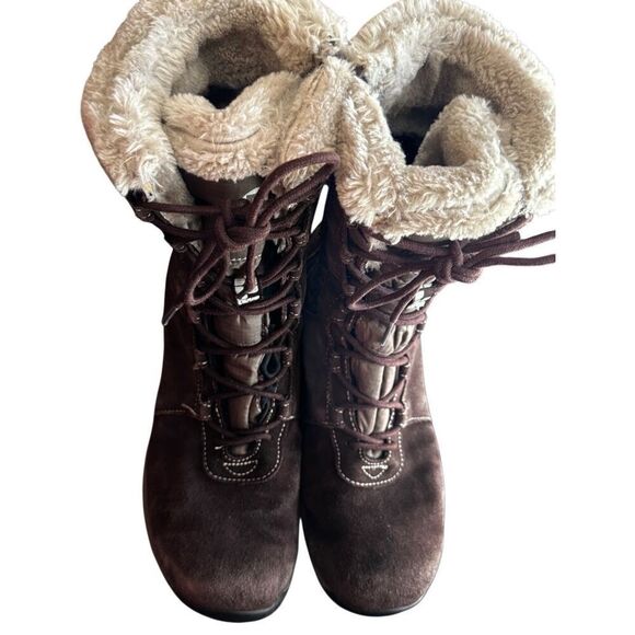 Merrell Kamori Mid Lace Up Snow Boot Fur Lined Suede Quilted Active Sport Sz 11 - Picture 5 of 8